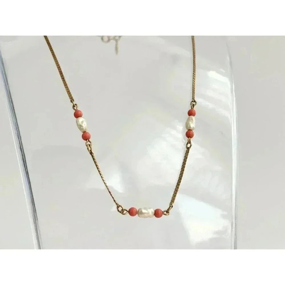 Vintage Gold Tone Avon Beaded Pearl Adorned Necklace - 17" - Picture 5 of 6